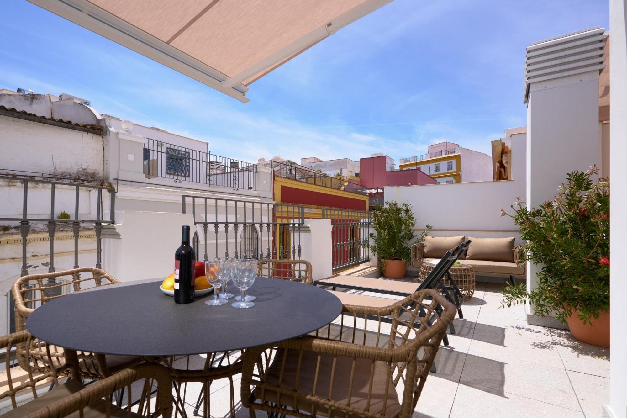 Aparthotel Naranjas Y Limones, By Homing U à Séville Extérieur photo