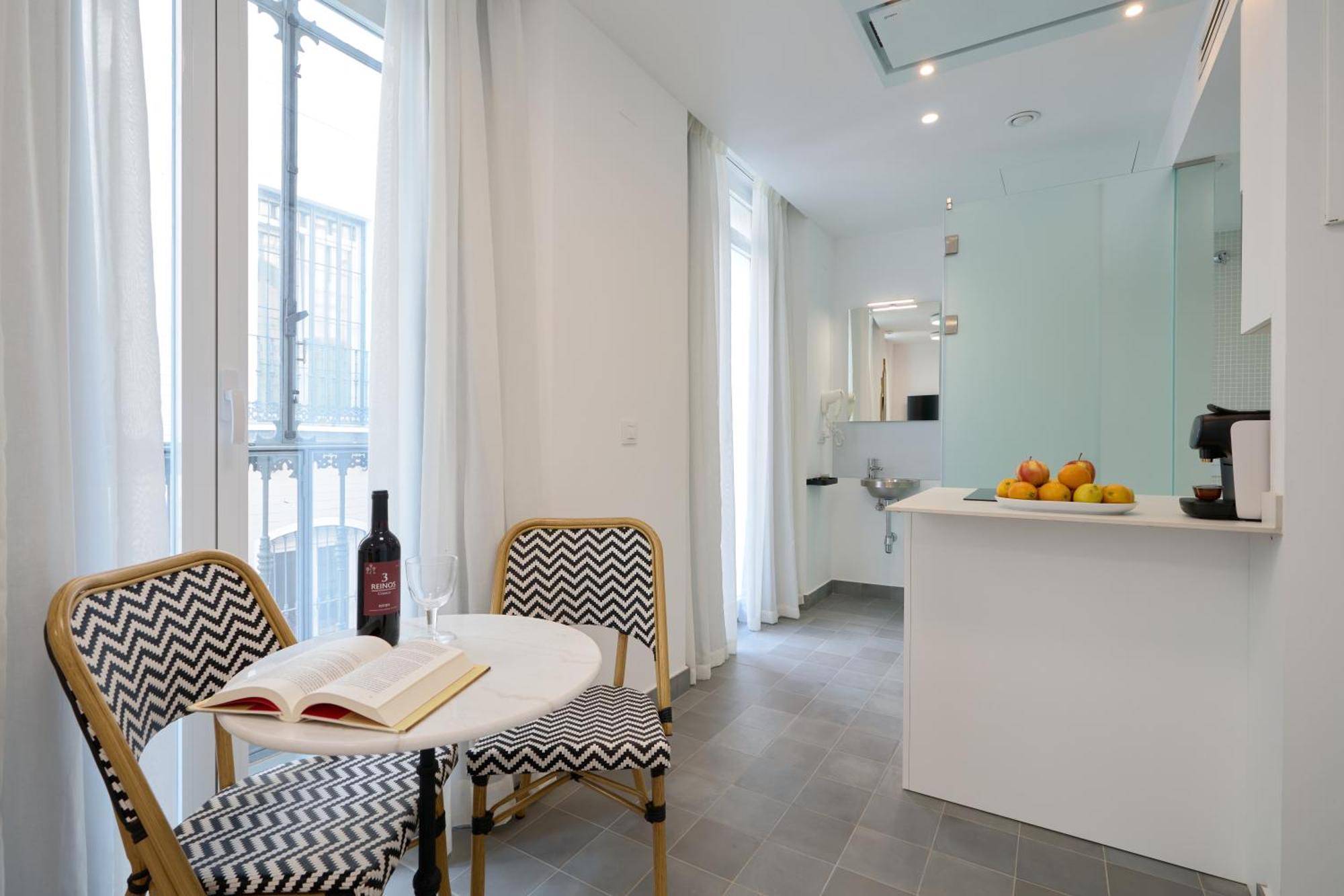 Aparthotel Naranjas Y Limones, By Homing U à Séville Extérieur photo