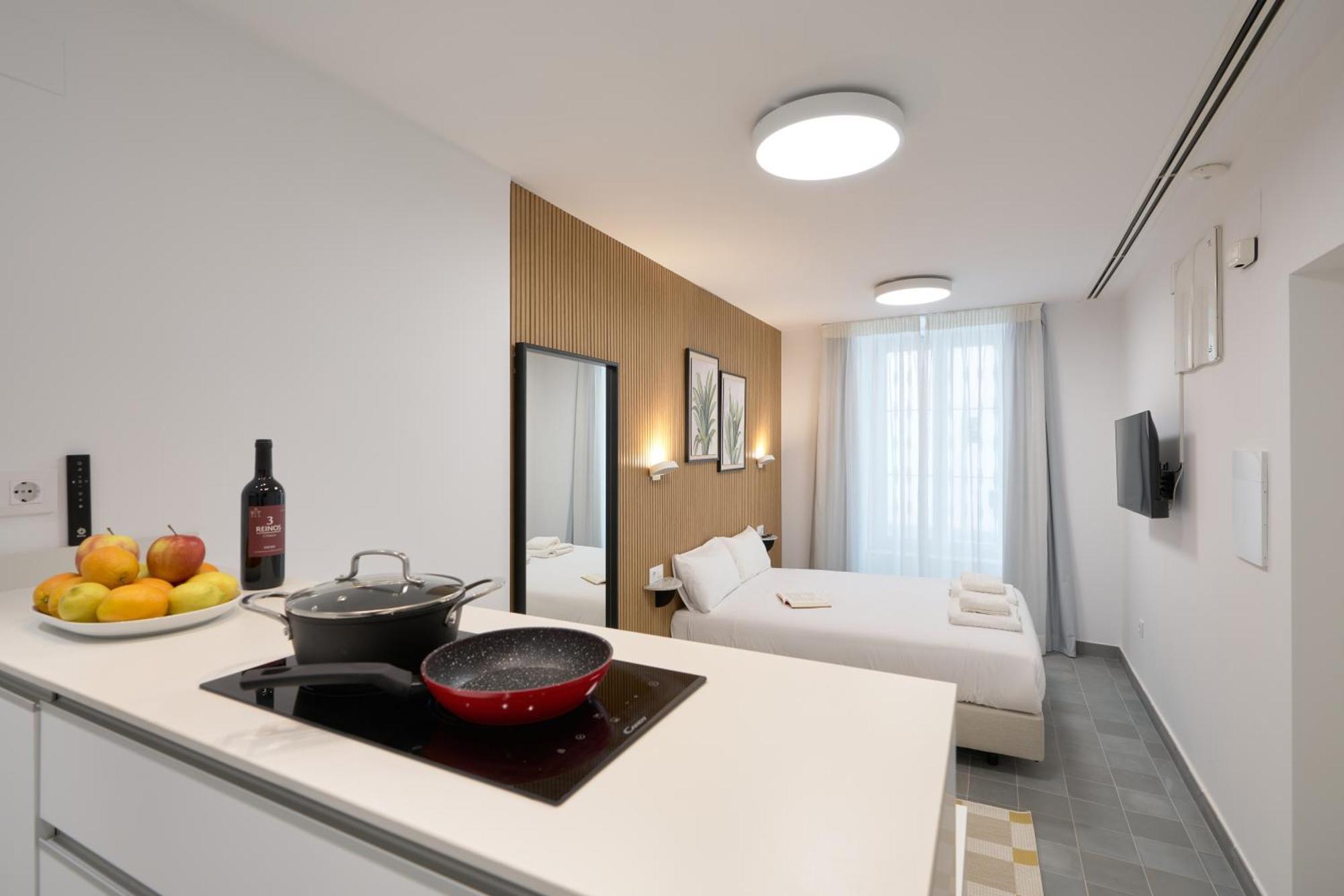 Aparthotel Naranjas Y Limones, By Homing U à Séville Extérieur photo